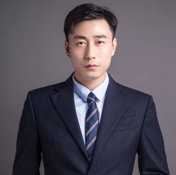 赖平项目运营总监